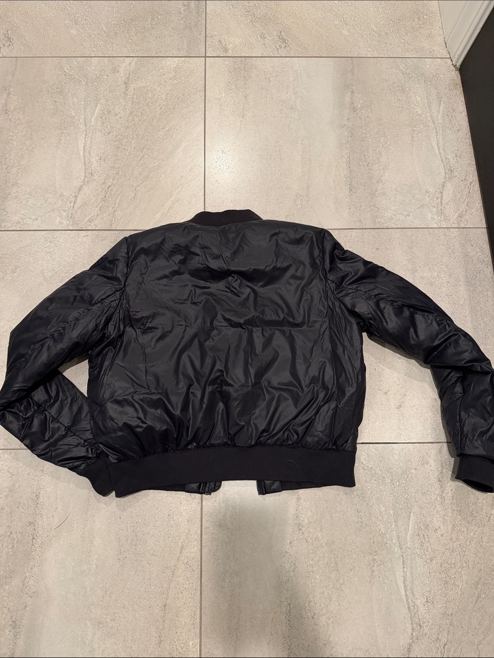 ALO Yoga Bomber Jacket - Picture 4 of 4
